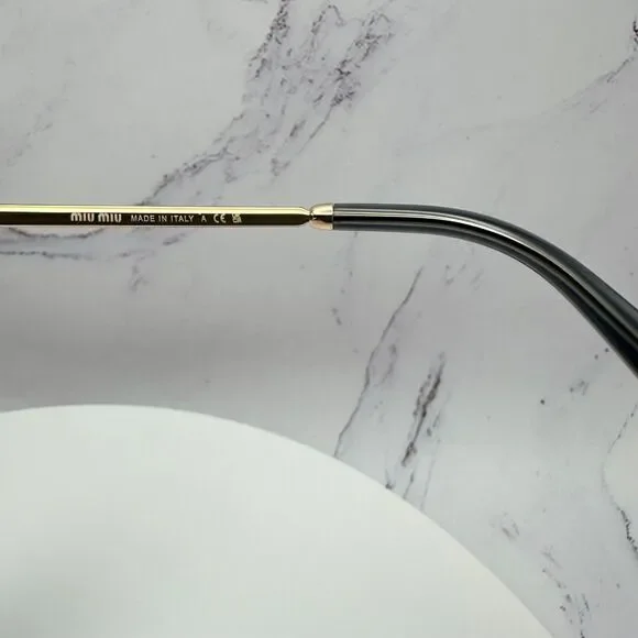 New MIU MIU Sunglasses - Picture 7 of 16